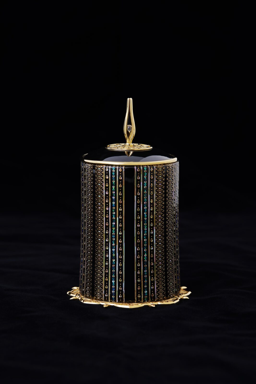 Incense Burner with Inlaid Gold and Mother-of-pearl, “Brilliant Rays”