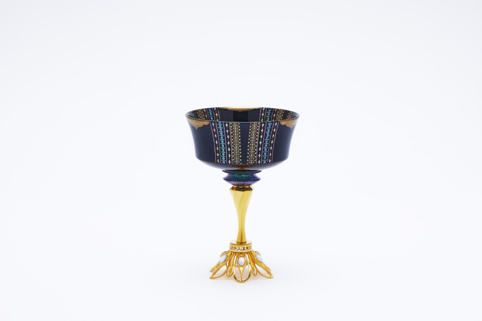 Stemmed Goblet with Maki-e and Inlaid Mother-of-pearl, “Starry Night”